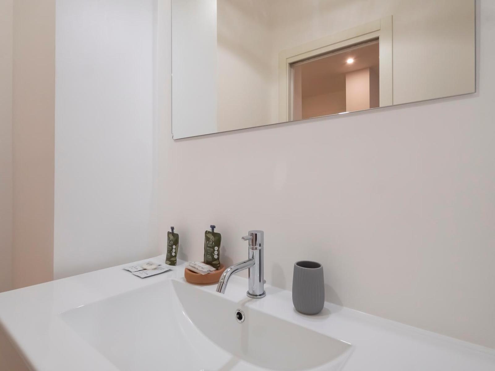 I Host Apartment - Gressoney 3 Milan Bagian luar foto